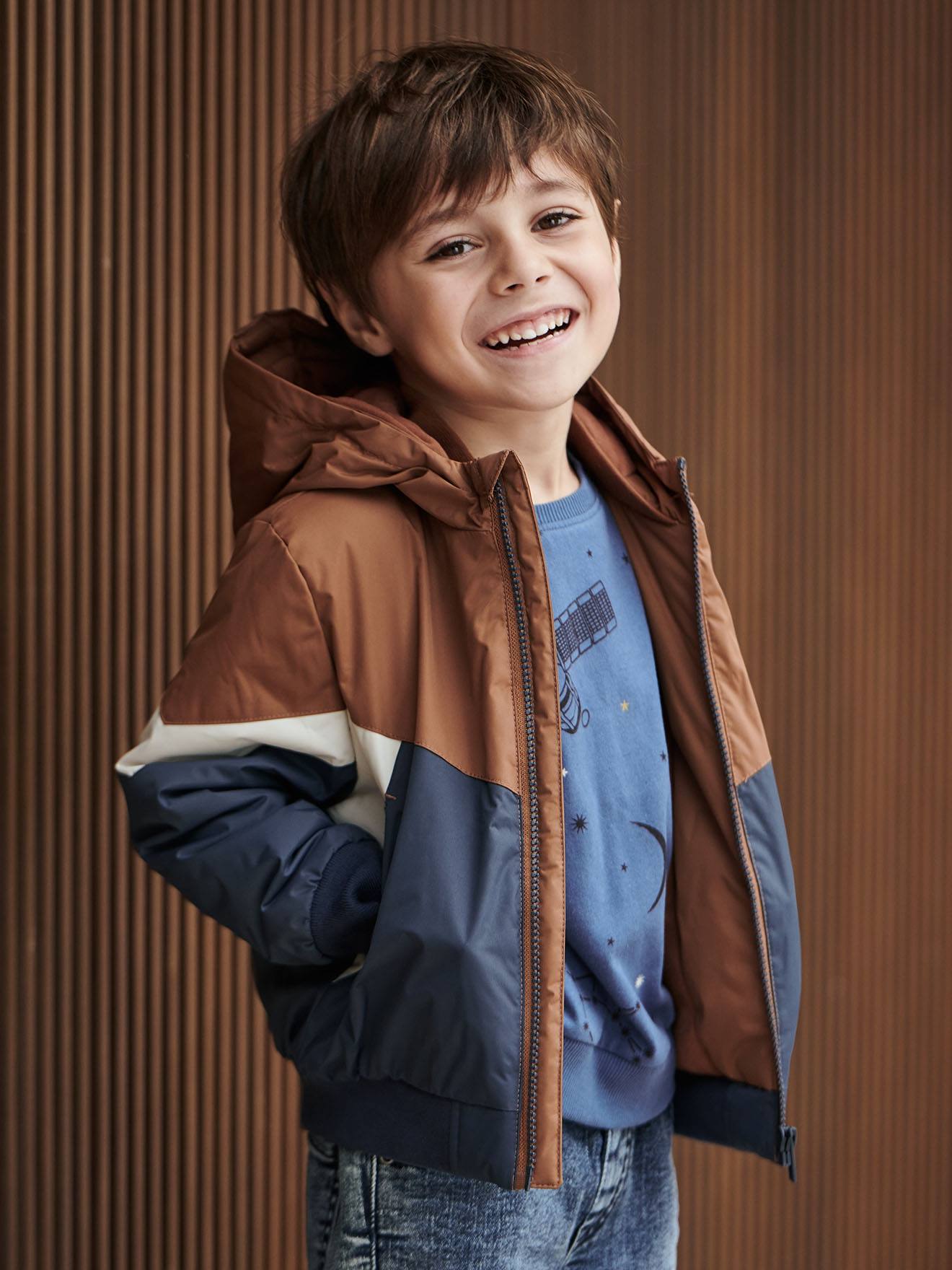 https://kids-avenue.com.ua/pages/gallery/6627/blouson-coupe-vent-colorblock-garcon (3).jpg
